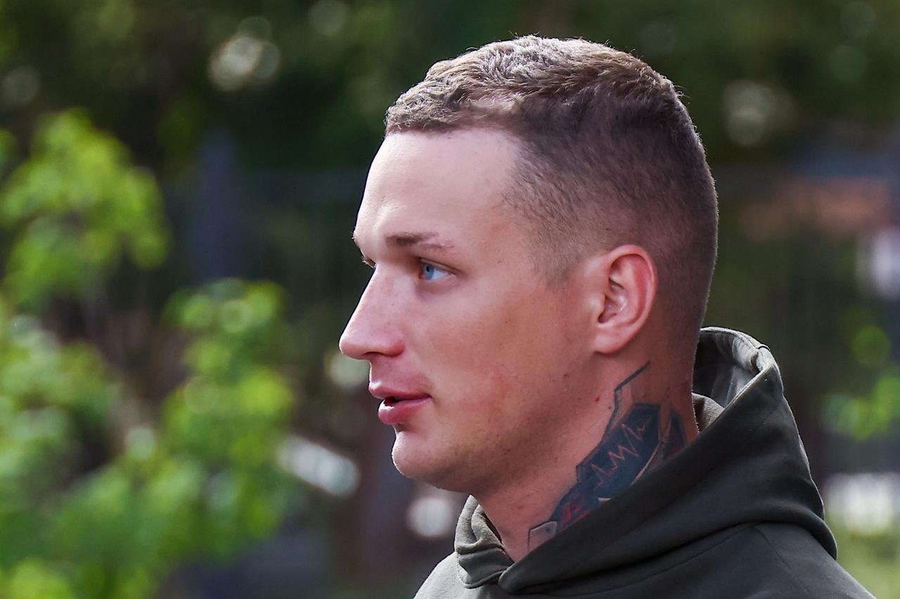 У блогера Эдварда Била заподозрили заражение крови после падения с самоката