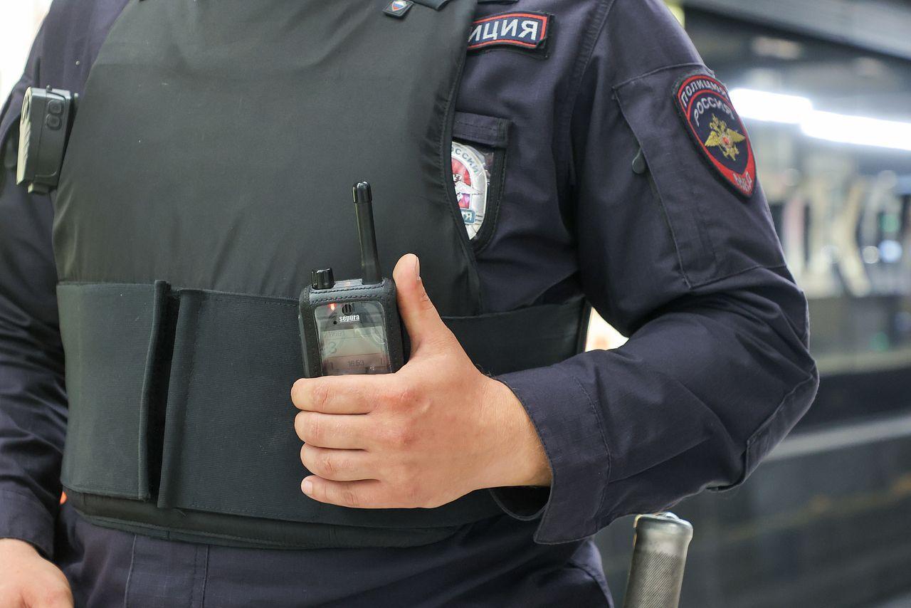 Пассажир метро ударил мужчину ножом за просьбу уступить женщине место