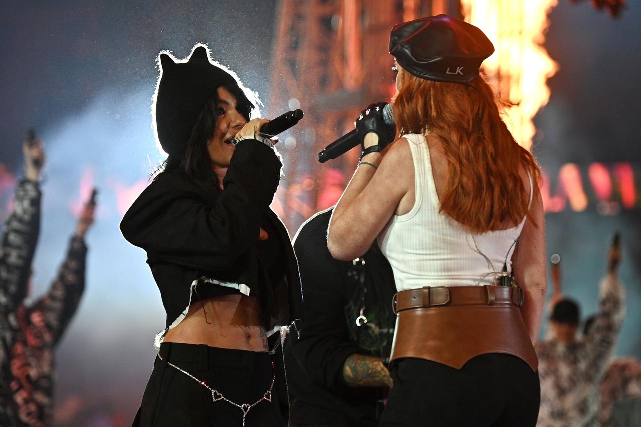 Группа «Тату» решила воссоединиться за 15 миллионов