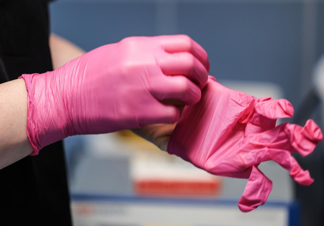 Женщине изуродовали лицо в элитной московской клинике