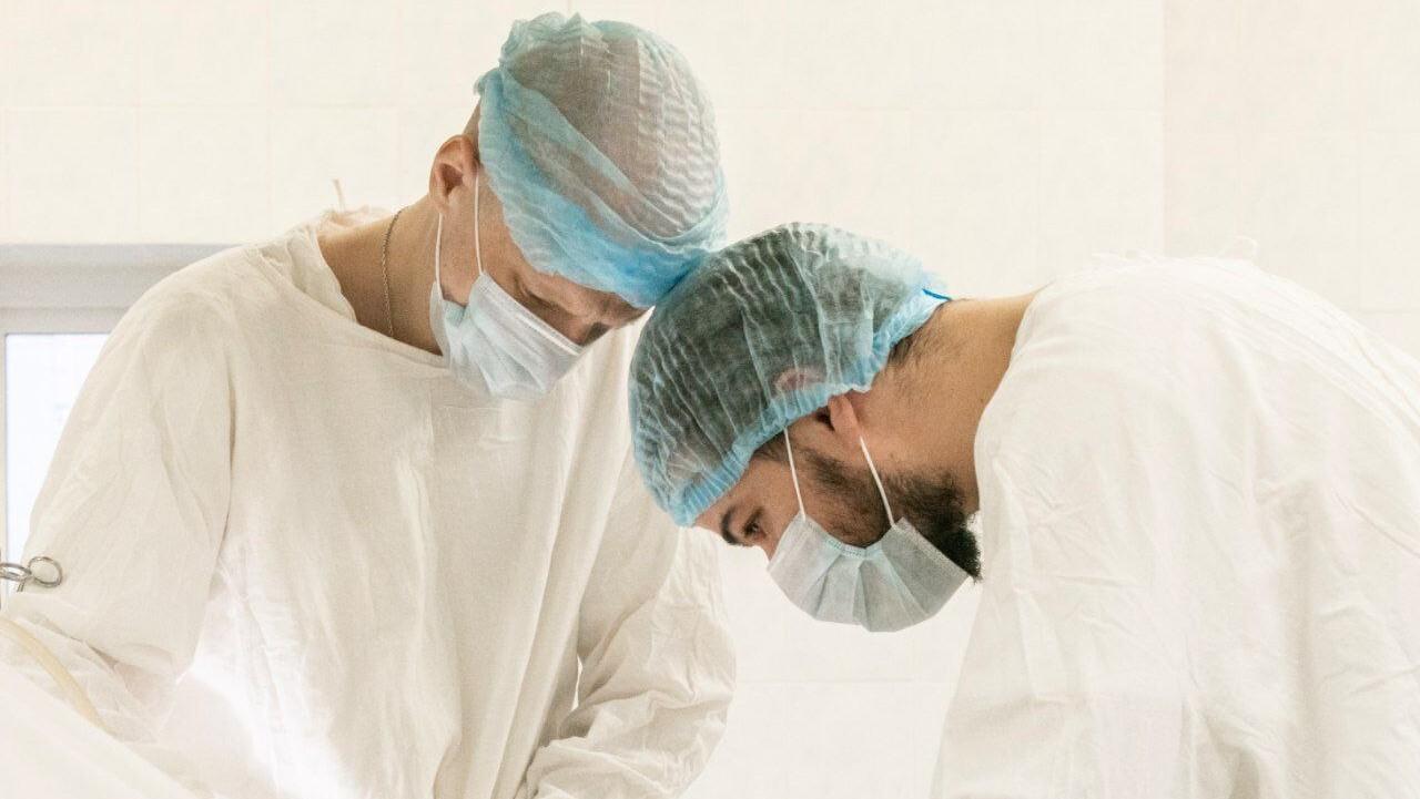 В Подмосковье спасли новорожденного с почерневшей кистью