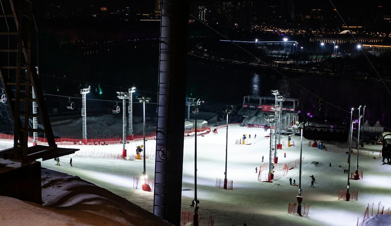 Москвичам назвали места для катания на сноубордах и горных лыжах