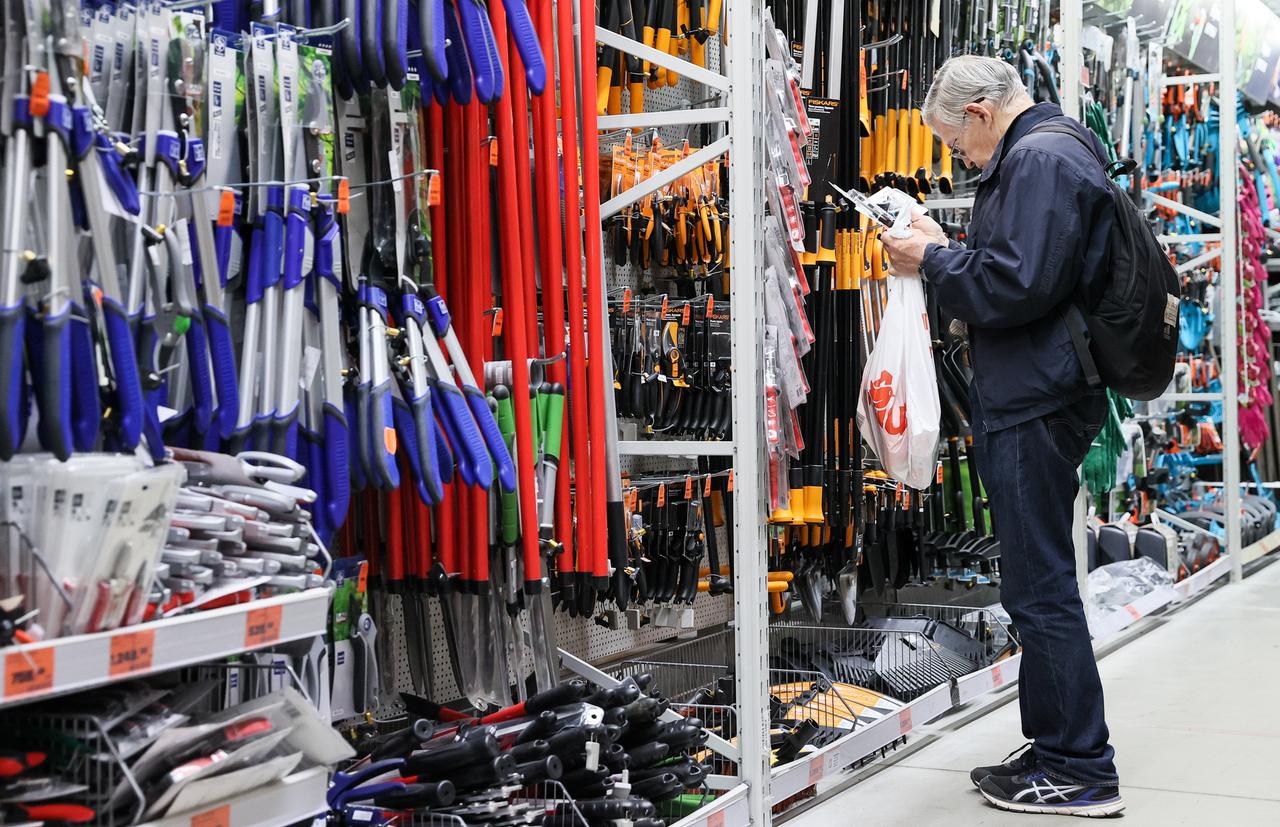 Жители столицы пожаловались на советскую легенду. Чем их раздражает давно закрывшийся магазин?