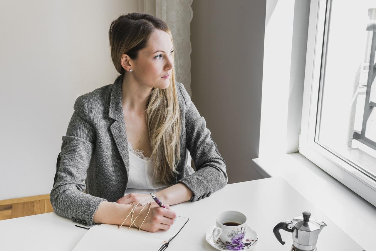 Психолог назвал способы избавиться от синдрома хорошей девочки