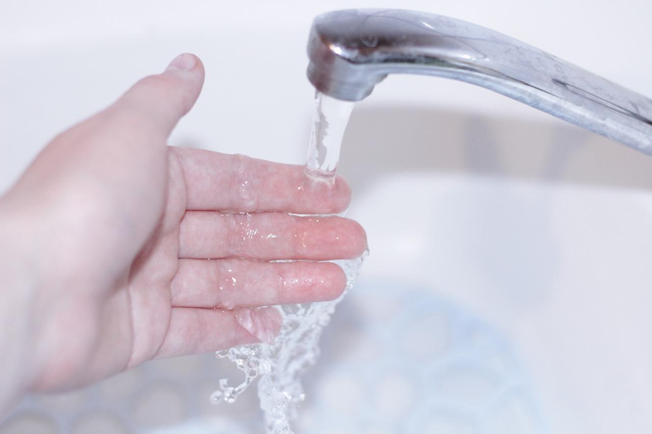 Москвичам рассказали о сроках отключения горячей воды