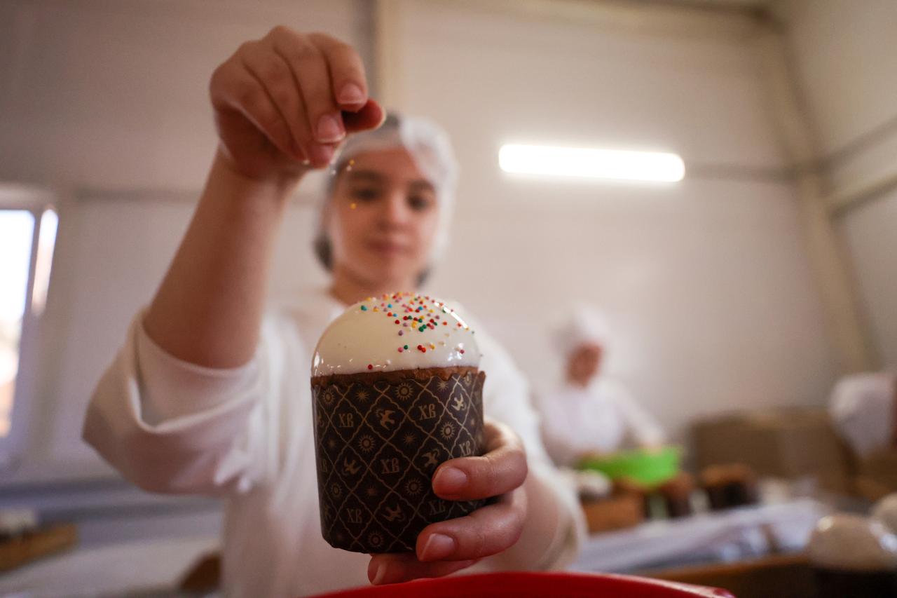 В Москве испекли почти пять миллионов пасхальных куличей