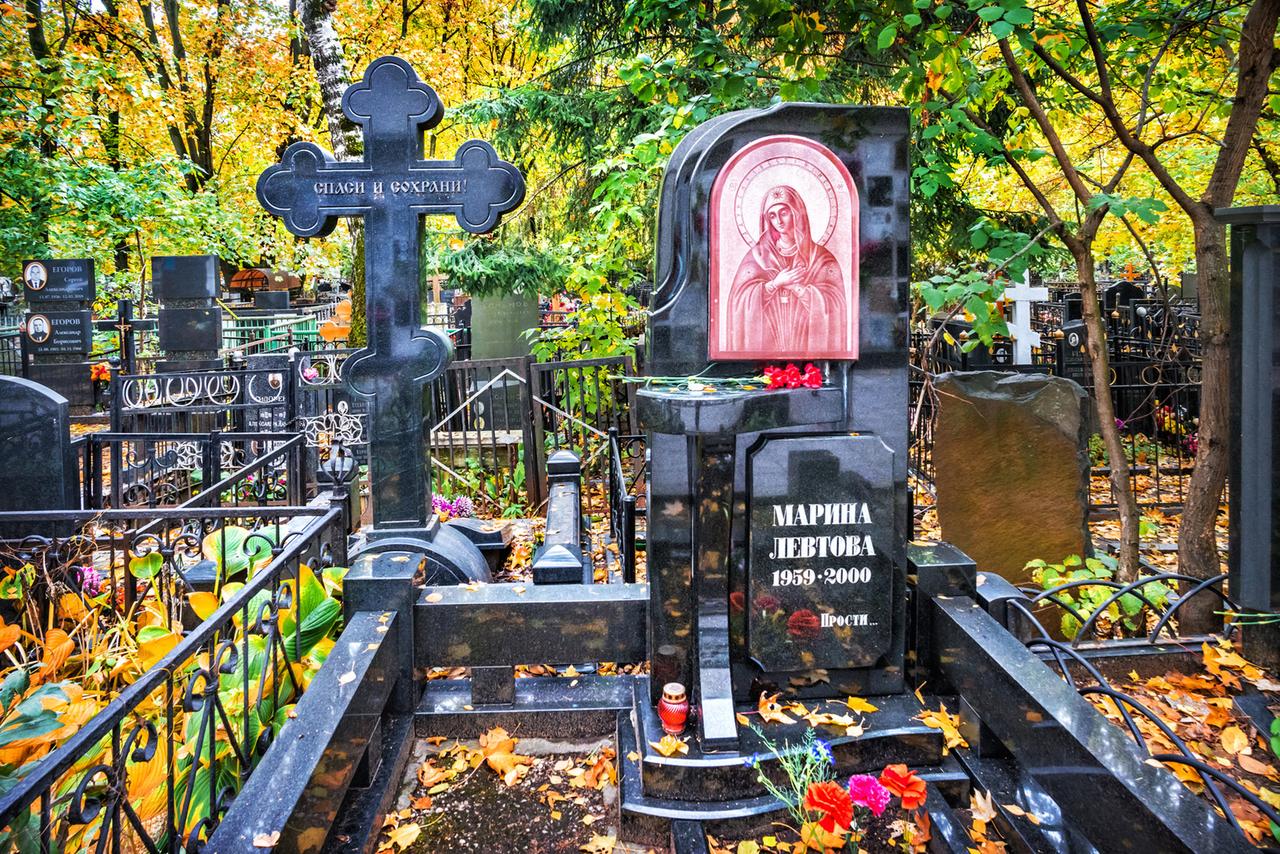 Работник кладбища поделился полезным лайфхаком. Этот совет может пригодиться многим