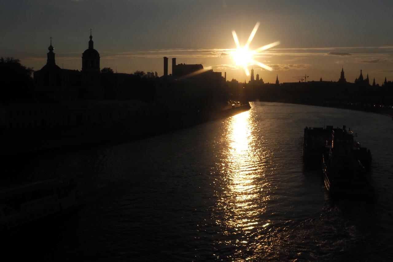 Москвичам предложили неожиданную идею для свидания. Дешево, красиво, но подходит не всем