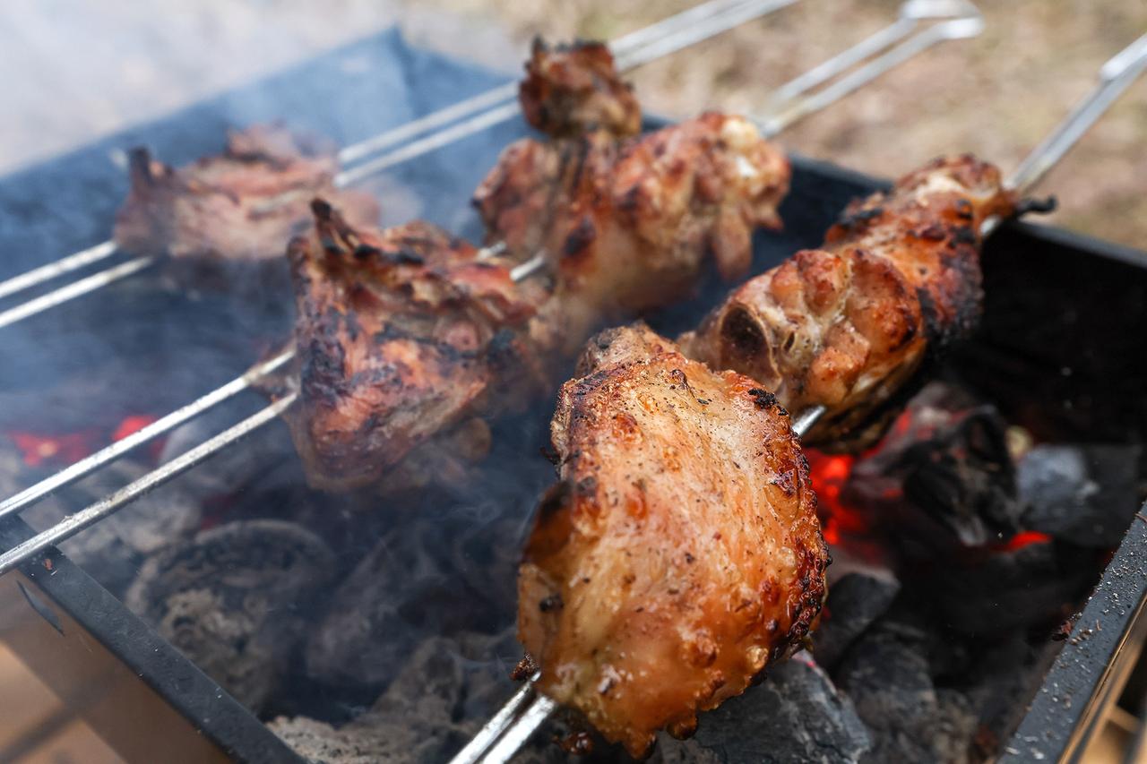 Посчитана стоимость набора для шашлыка. Их продажи выросли на 60 процентов!