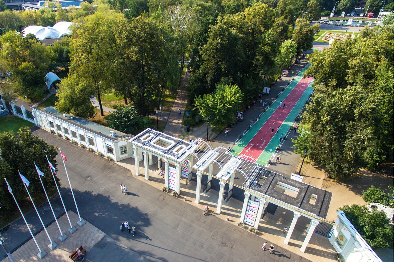 Москвичи расстроились из-за закрытия любимого парка. До конца лета он будет на реконструкции