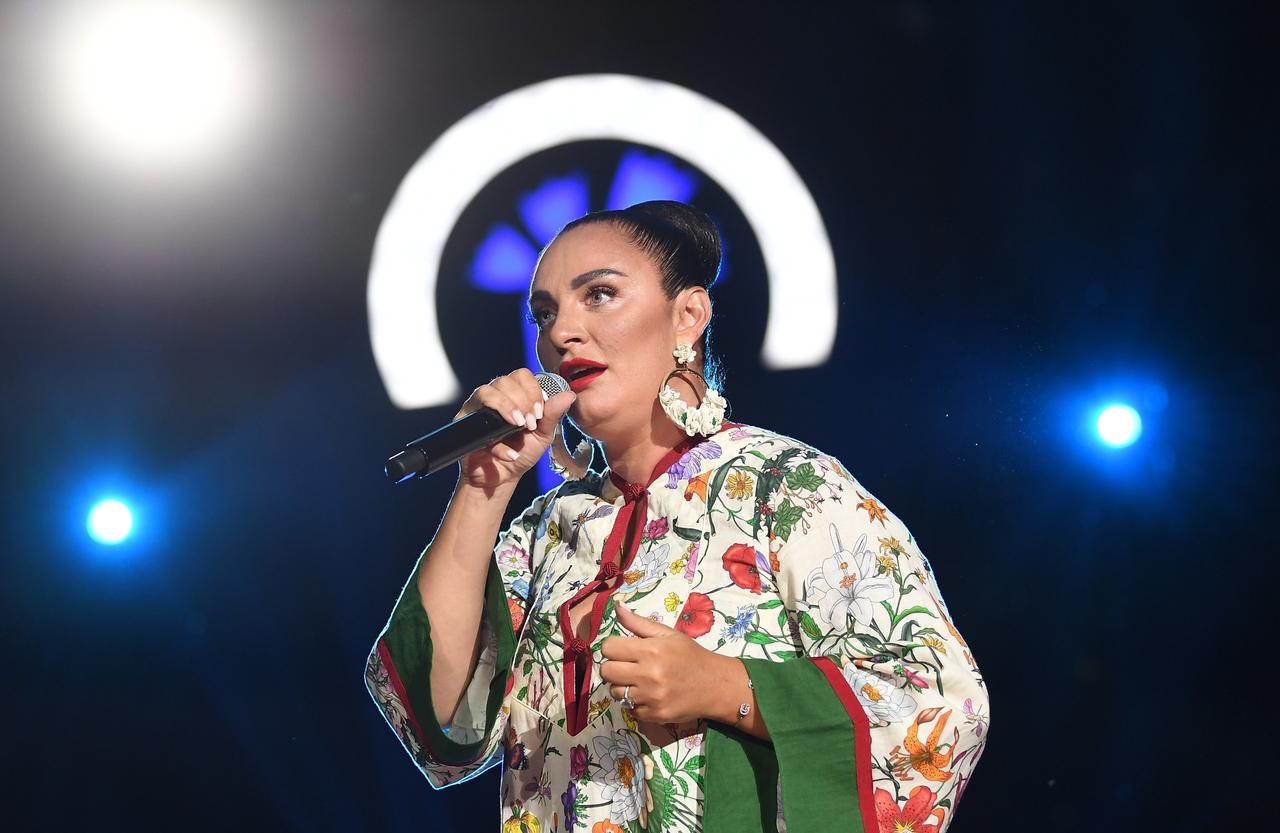 Елену Ваенгу раскритиковали за отношение к собственному сыну