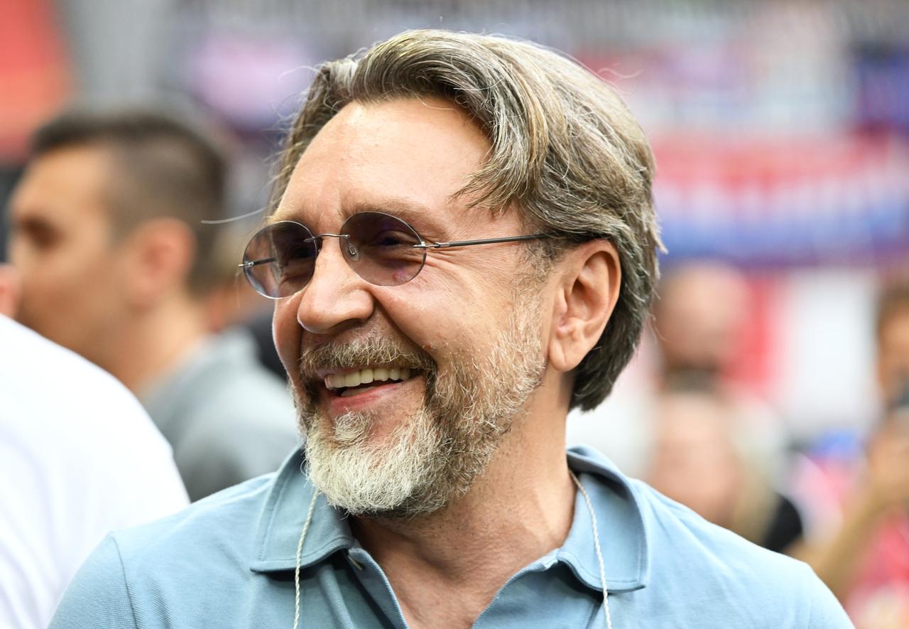 Сергей Шнуров придумал способ законно материться на публике