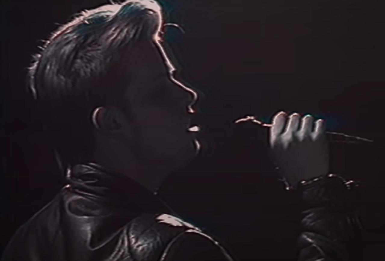 Звезда 90-х требует от своего лейбла 25 миллионов рублей. Артист заявил о краже 100 хитов