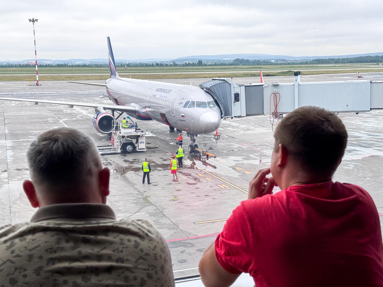 Часть авиарейсов из Москвы захотели перевести в Санкт-Петербург