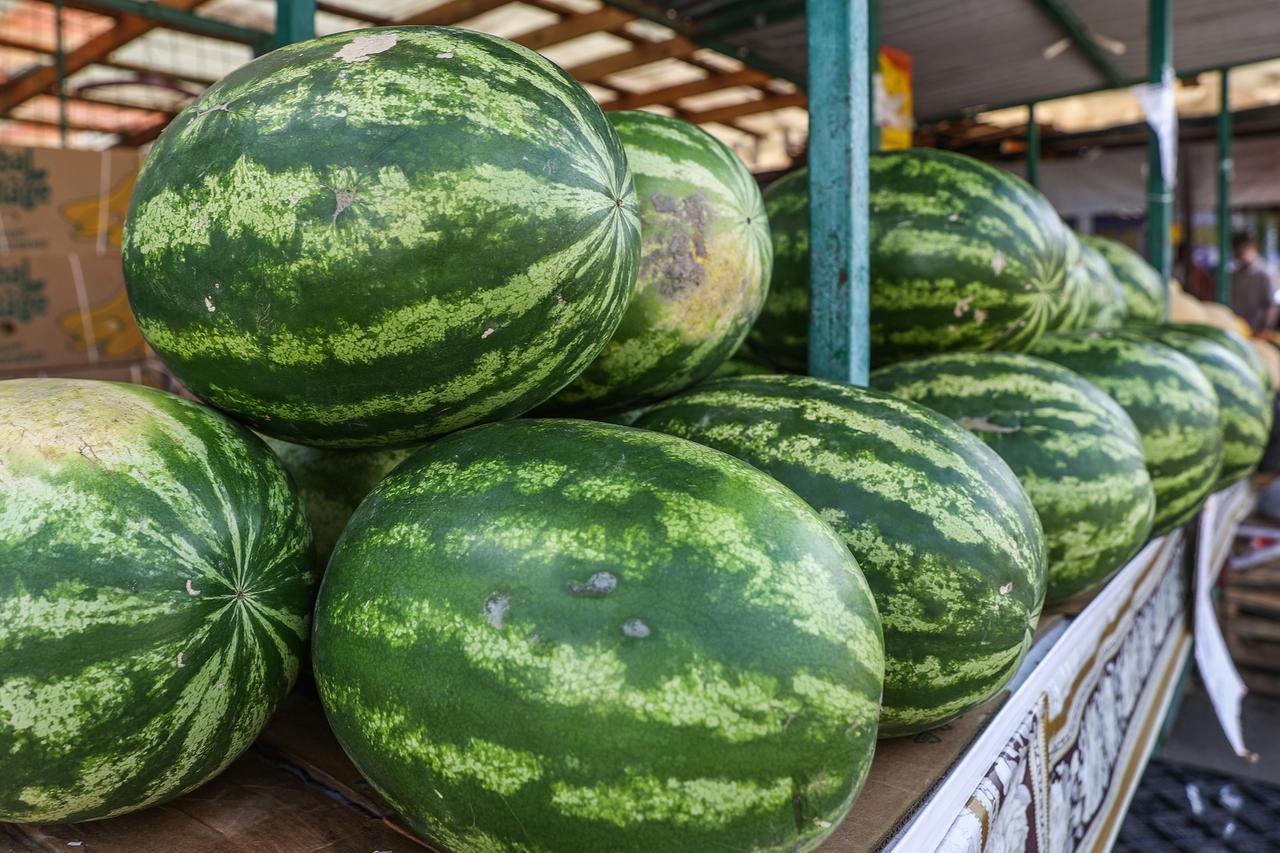 Битва за арбуз развернулась в подмосковных Люберцах. Местные жители сразу выбрали сторону