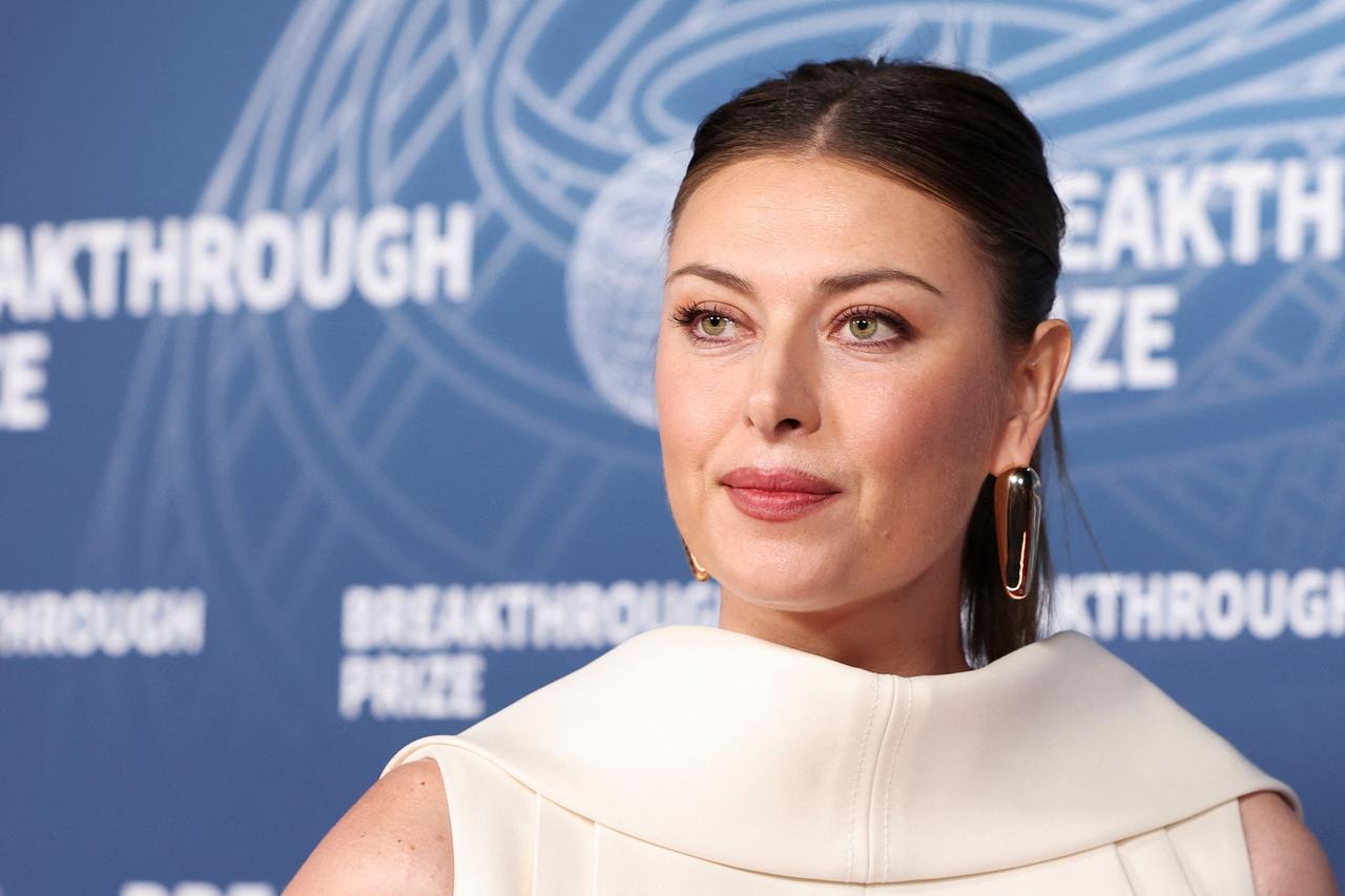 Мария Шарапова вышла к поклонникам в бикини. Она опубликовала первое фото в купальнике после родов