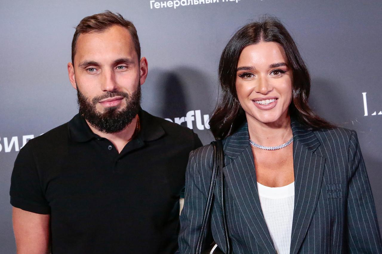 Муж Ксении Бородиной зарабатывает для нее… штрафы. Сумма скоро достигнет 300 тысяч рублей