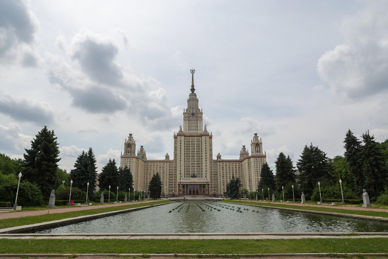 Шпиль МГУ капитально отремонтируют