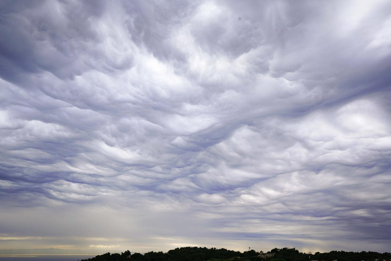 Над Москвой могут появиться редкие «дьявольские» облака