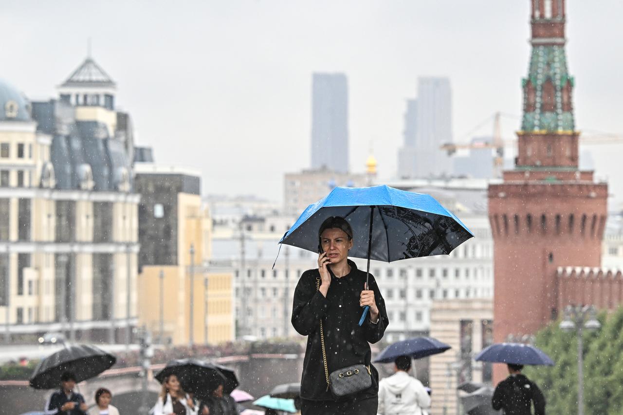 Москвичей призвали привыкать к субтропическому климату