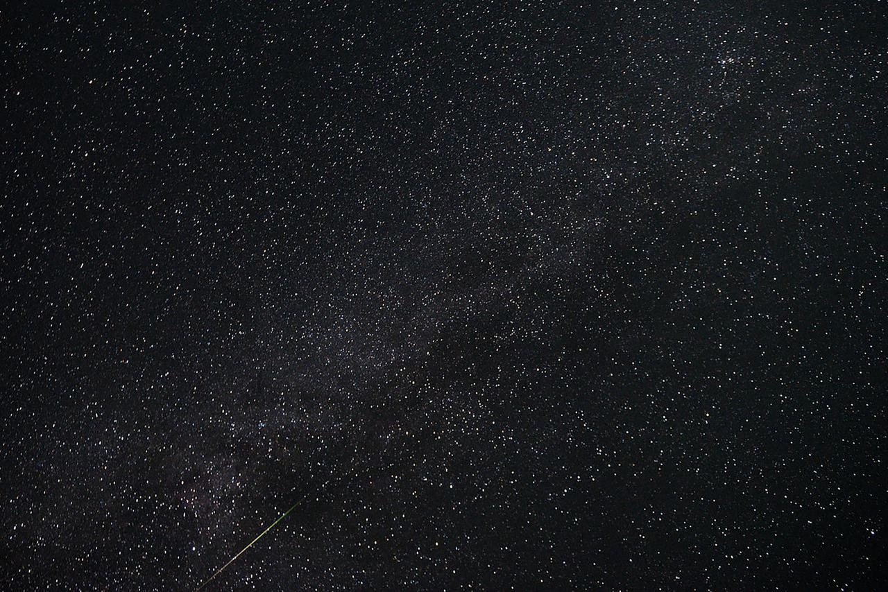 Ученая рассказала о дожде из падающих звезд в Москве