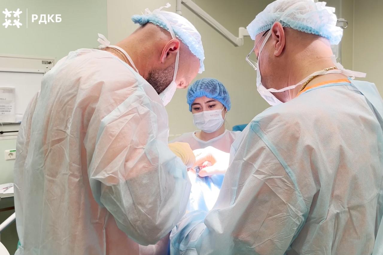 Врачи в Москве восстановили нос искусанного хаски ребенка