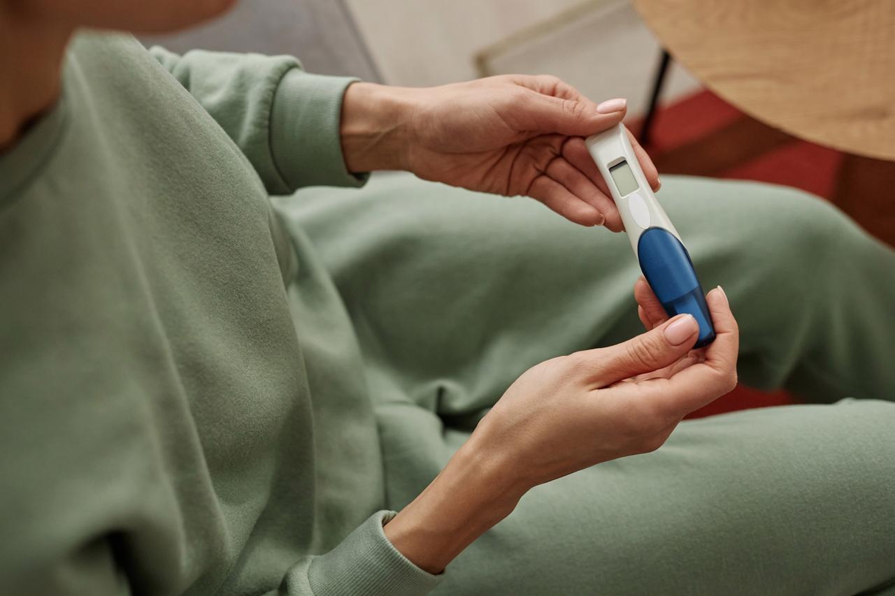 В Подмосковье предложили выплачивать пособие студенткам за рождение детей