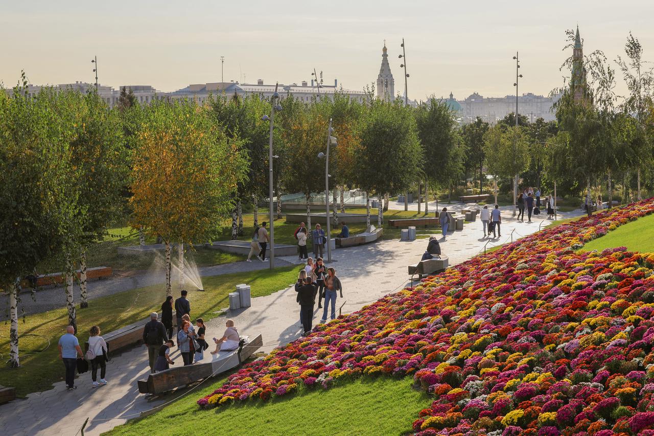 Москвичам пообещали бабье лето