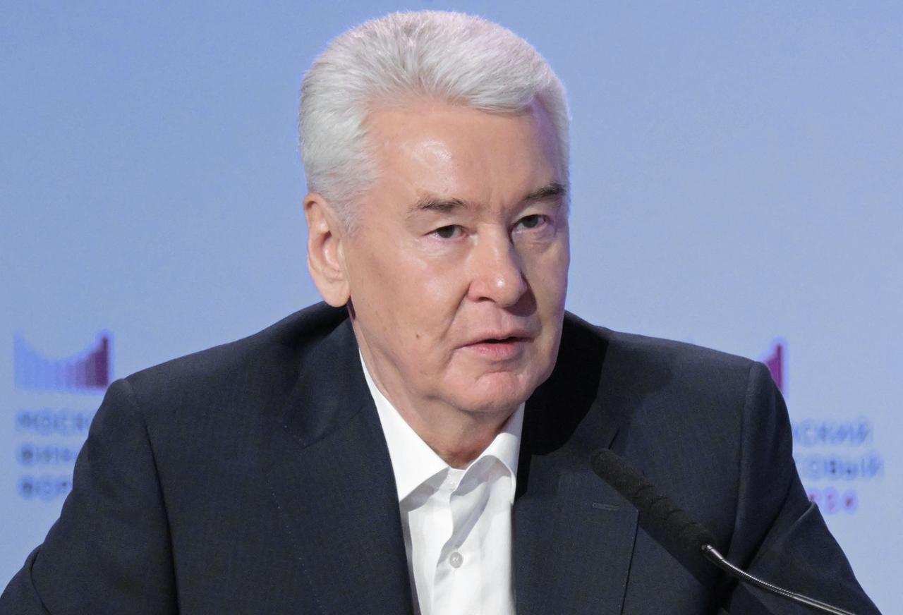 Собянин поздравил московских школьников с Днем знаний