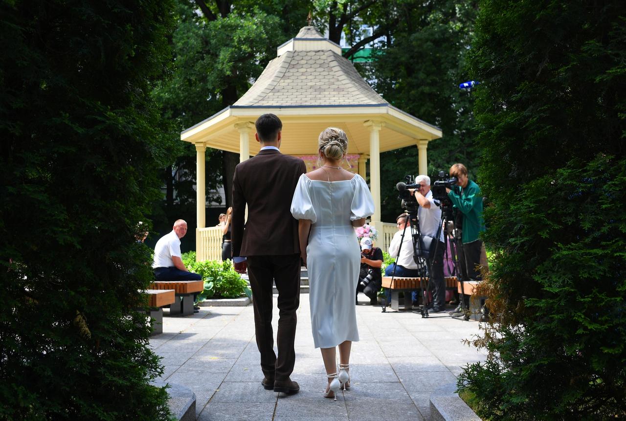 В Москве побили десятилетний рекорд по количеству заключенных браков