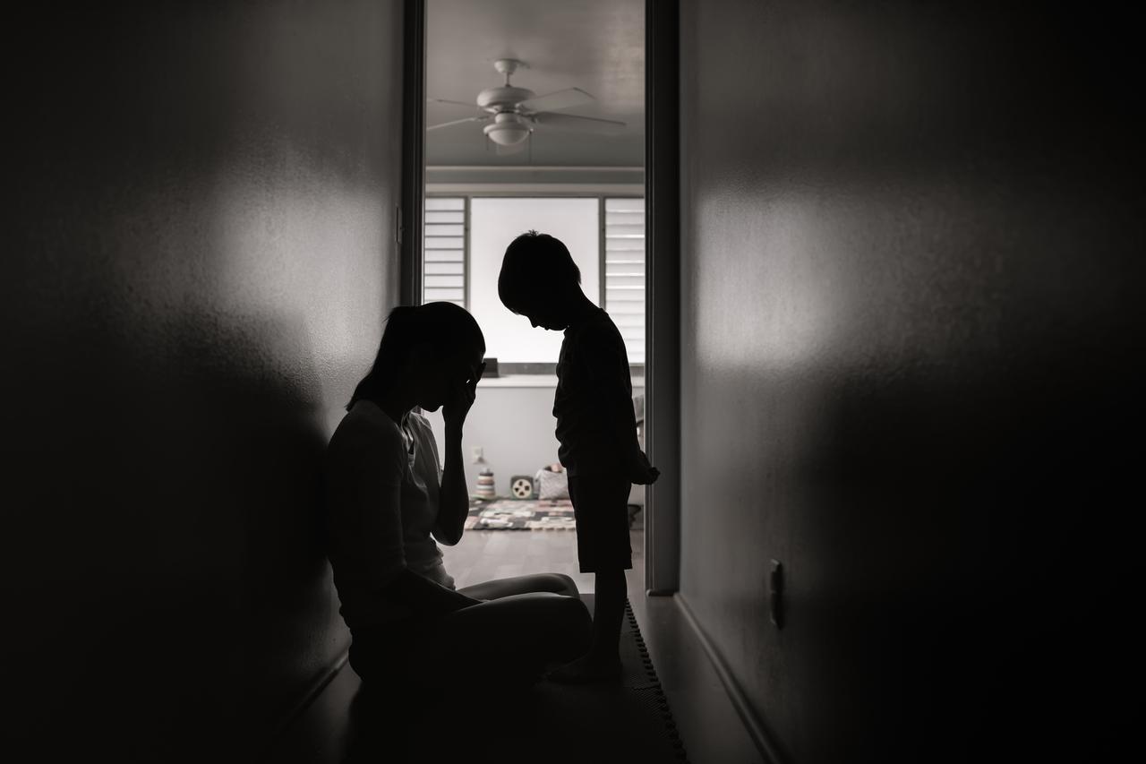 Названы основные признаки родительского выгорания