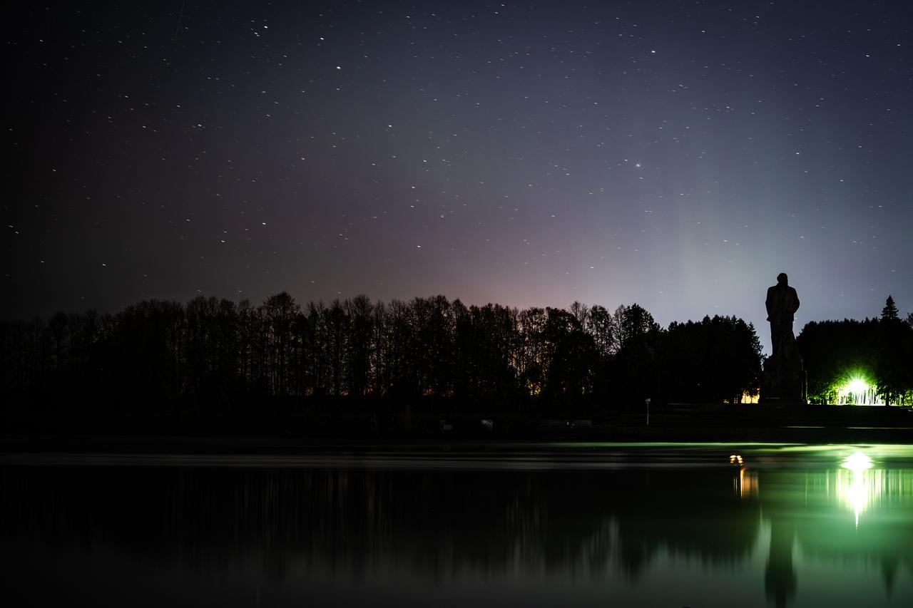 Жители Подмосковья заметили северное сияние