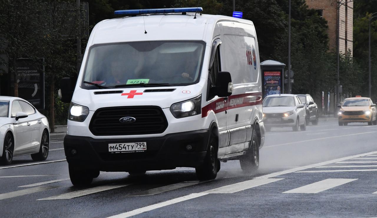 Добрыня Никитич выпал из окна московской многоэтажки и выжил