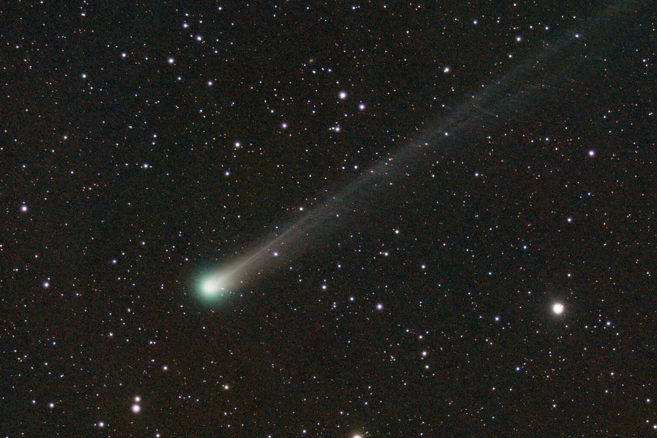 Над Москвой появится пролетающая раз в 1,35 тысячи лет комета