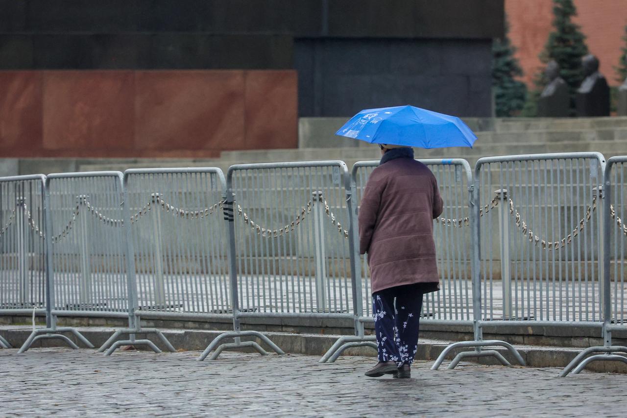 Последний рабочий день недели в Москве выдастся дождливым и ветреным
