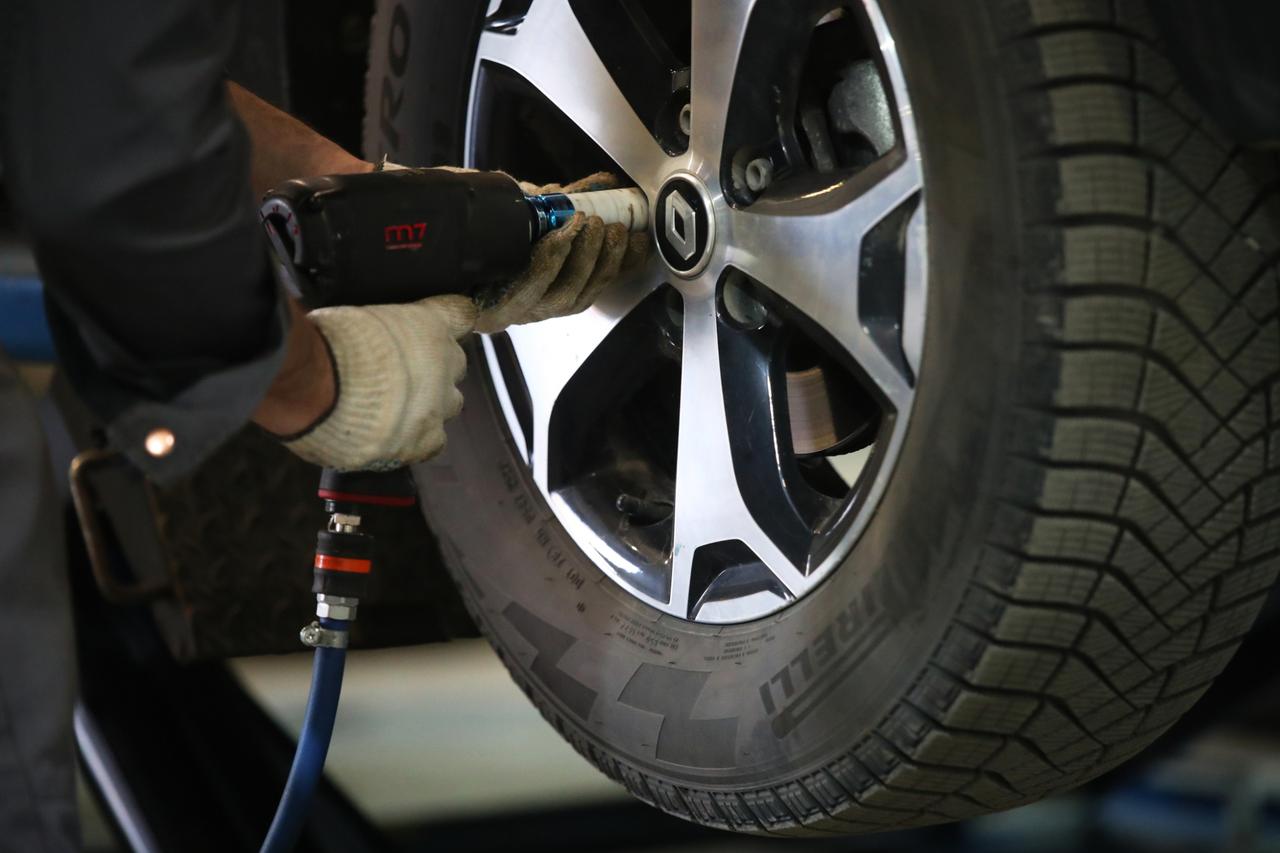 Москвичам назвали время для смены резины