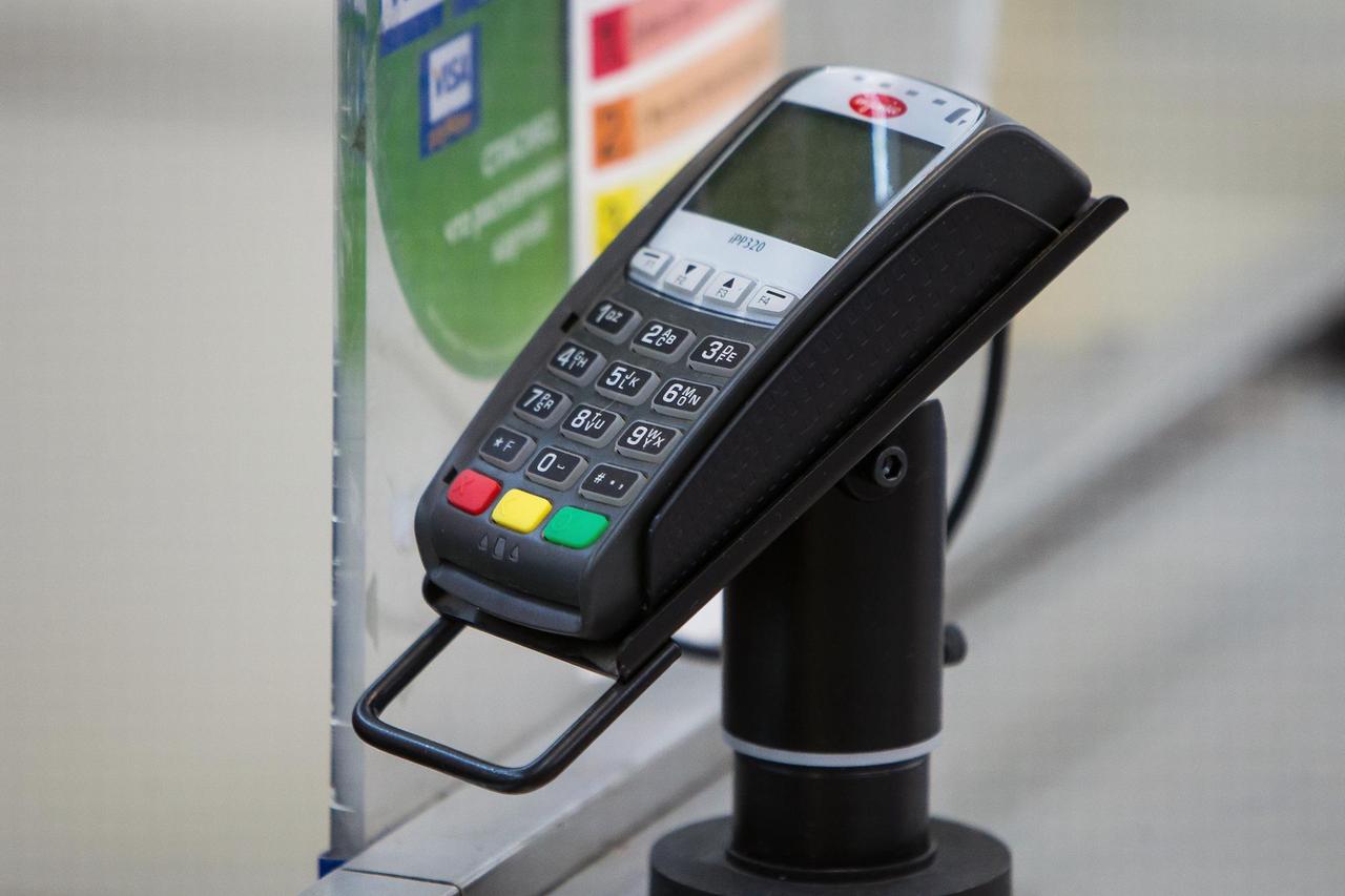 Житель Подмосковья расплатился чужой банковской картой и попал под арест