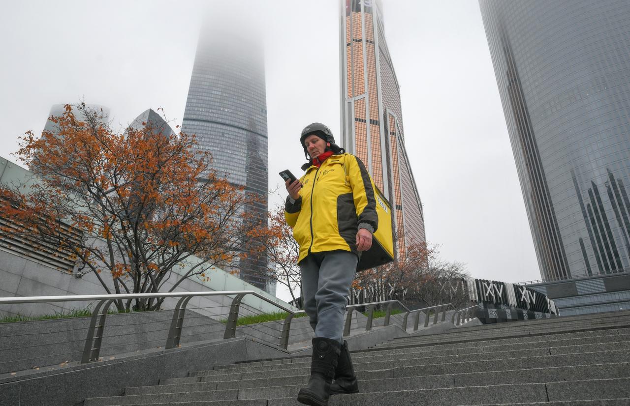 Назван среднесуточный доход курьеров в Москве