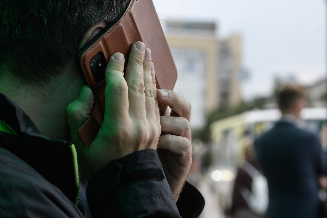 Москвичи массово перешли на обычные звонки после блокировки в мессенджерах