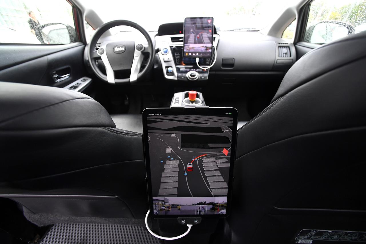 Беспилотное такси появится в Москве