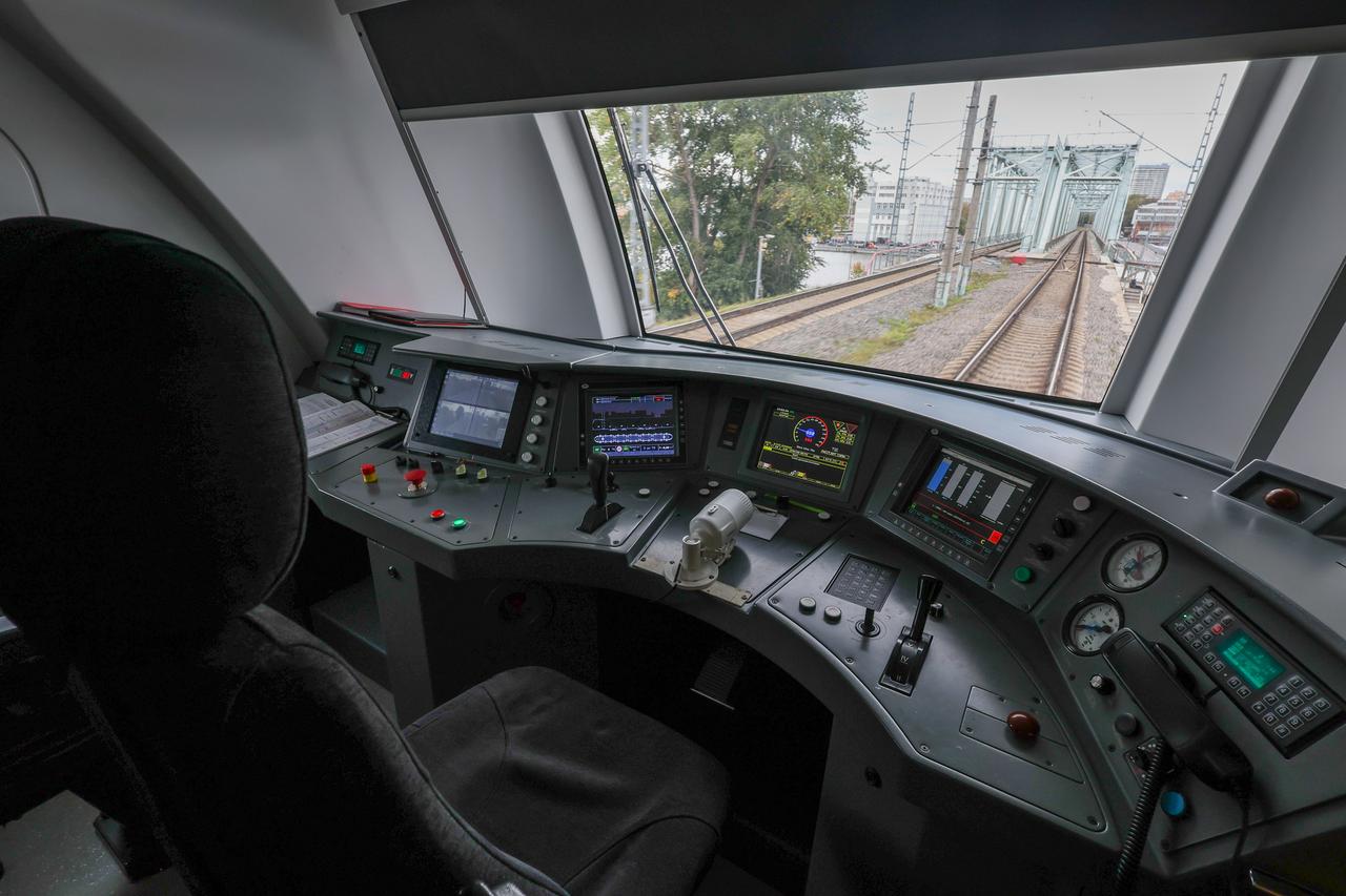 Минтранс озвучил сроки появления полностью беспилотной «Ласточки» на МЦК