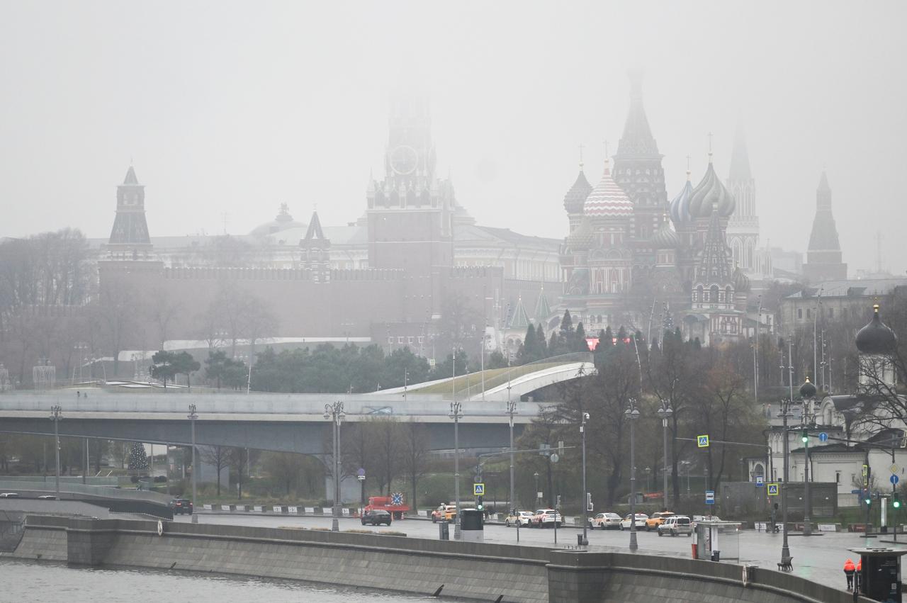 Бесконечный снегодождь начался в Москве