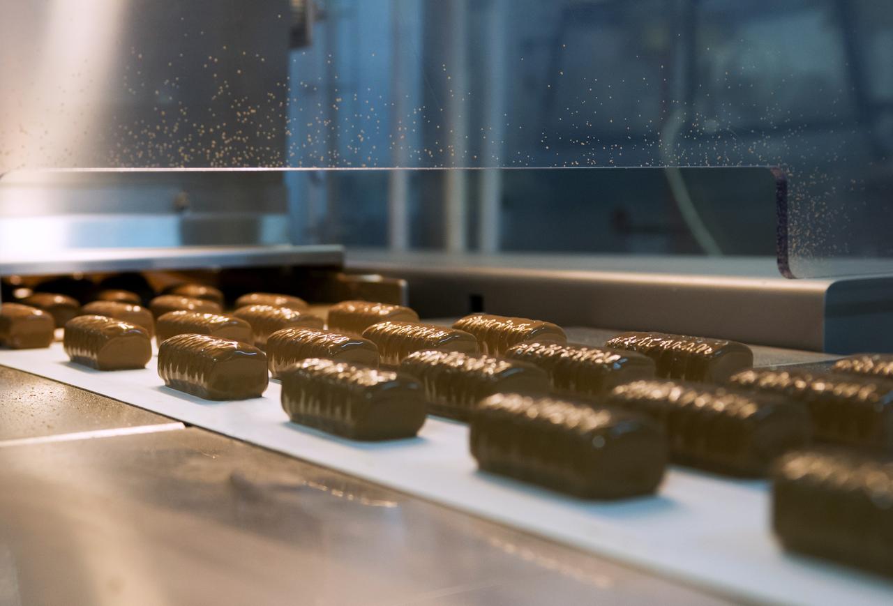 Ребенок под Москвой съел творожный сырок с целлофаном