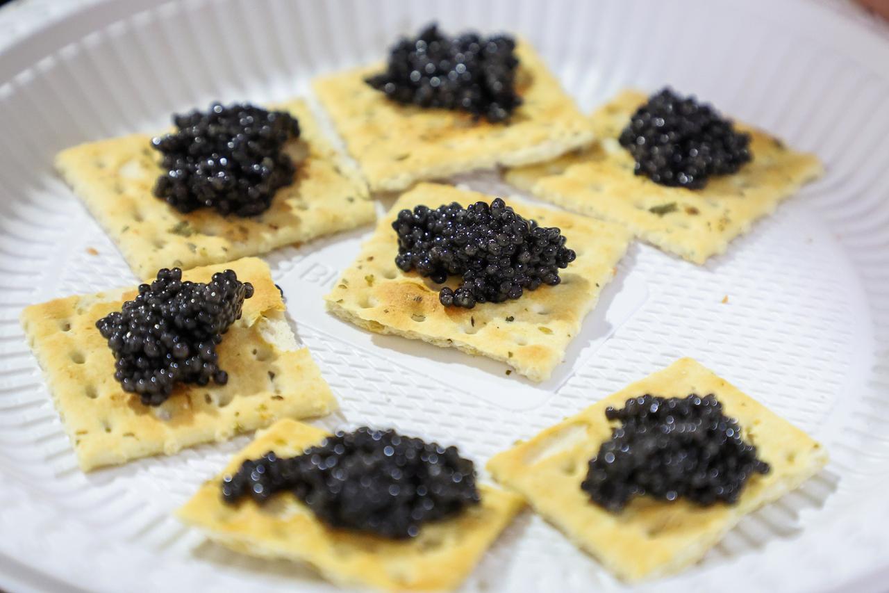 Подсчитана цена бутерброда с черной икрой