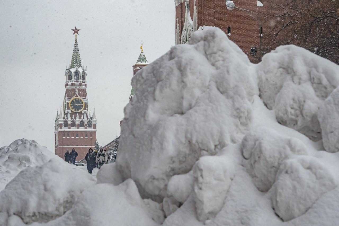 Москвичам пообещали 30-ти сантиметровые сугробы