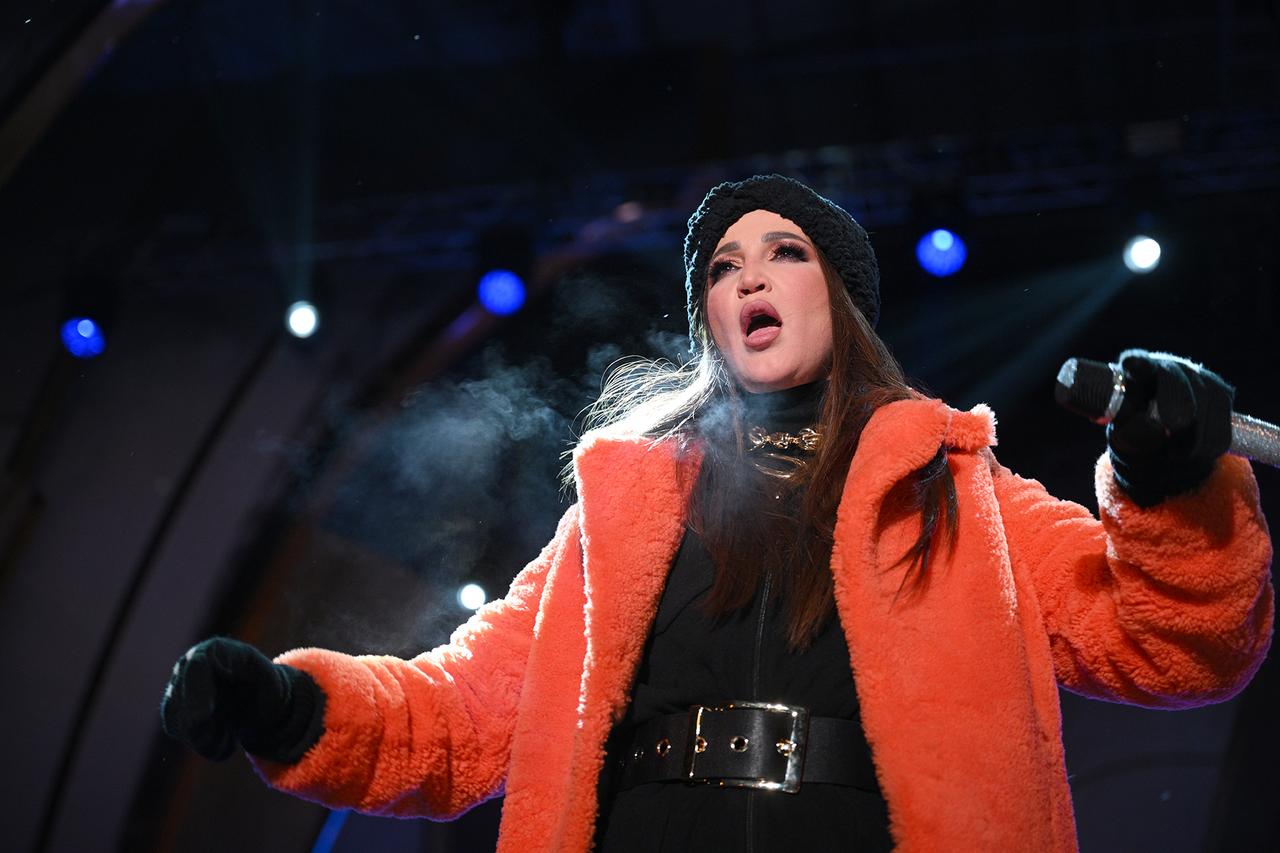 Ольга Бузова раскритиковала жалующихся на снегопад в Москве россиян