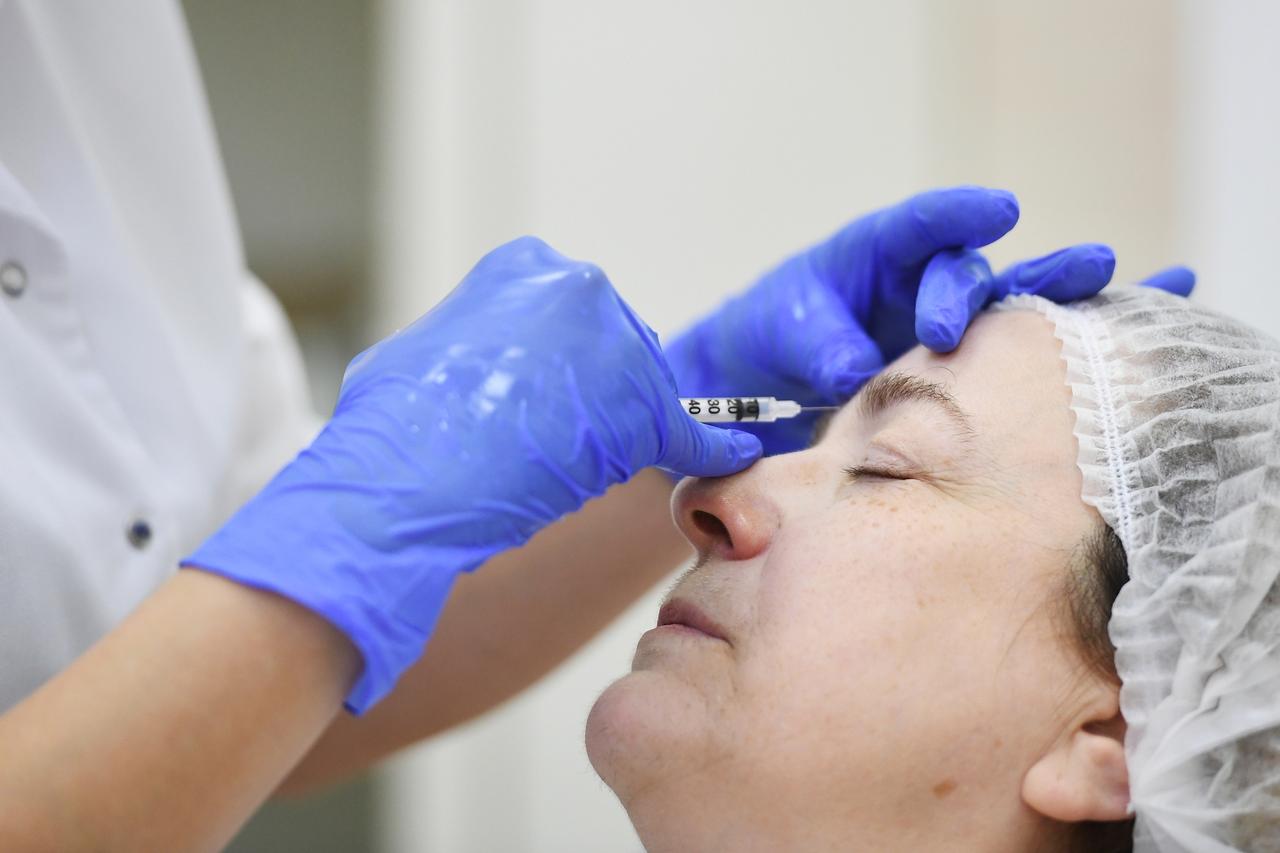 Косметолог перечислила неочевидные зоны коррекции ботулотоксином