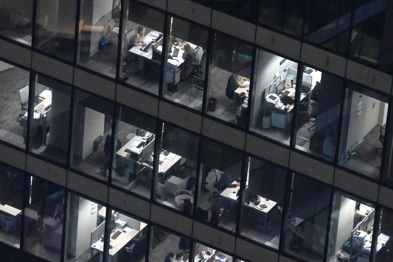 Россияне назвали способы возвращения в рабочий режим после новогодних каникул