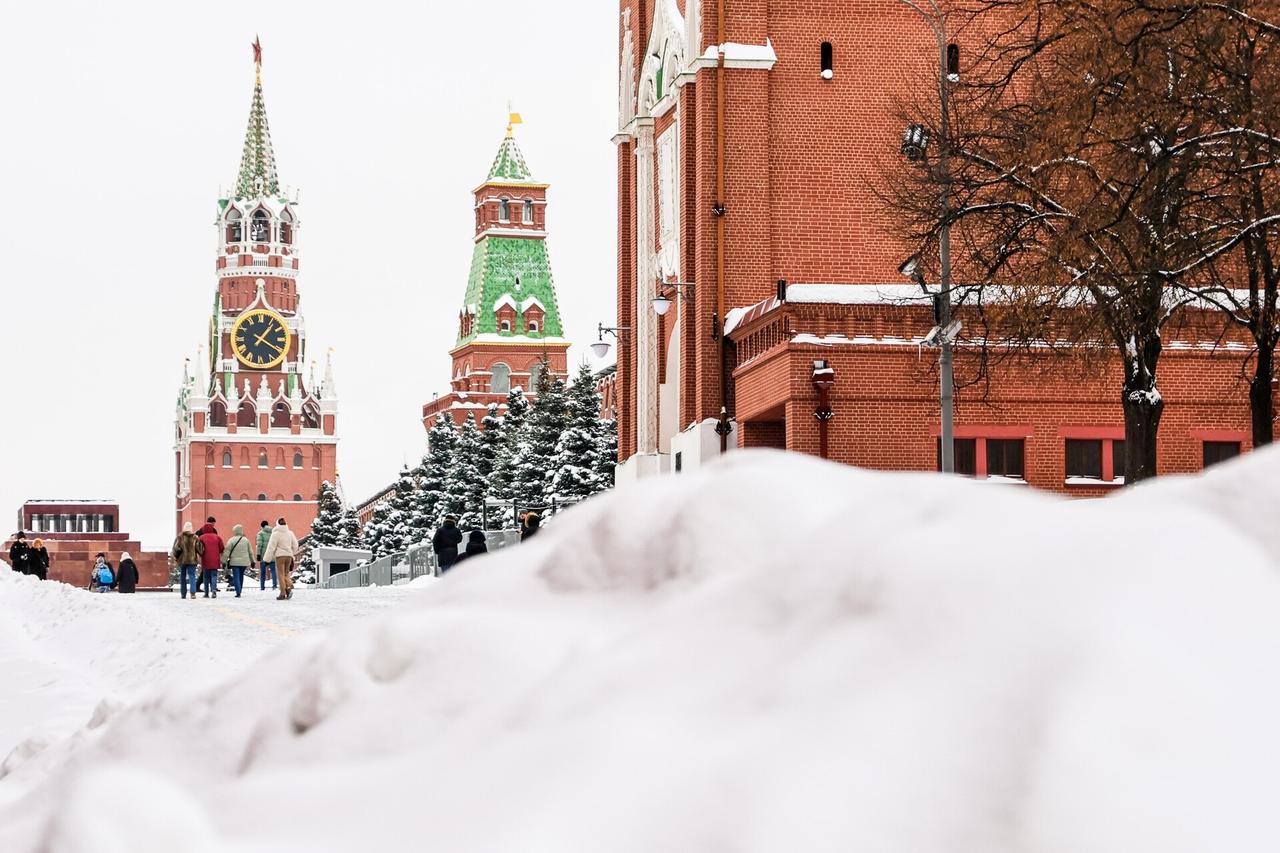 «Роскосмос» показал кадры надвигающегося на Москву снежного циклона