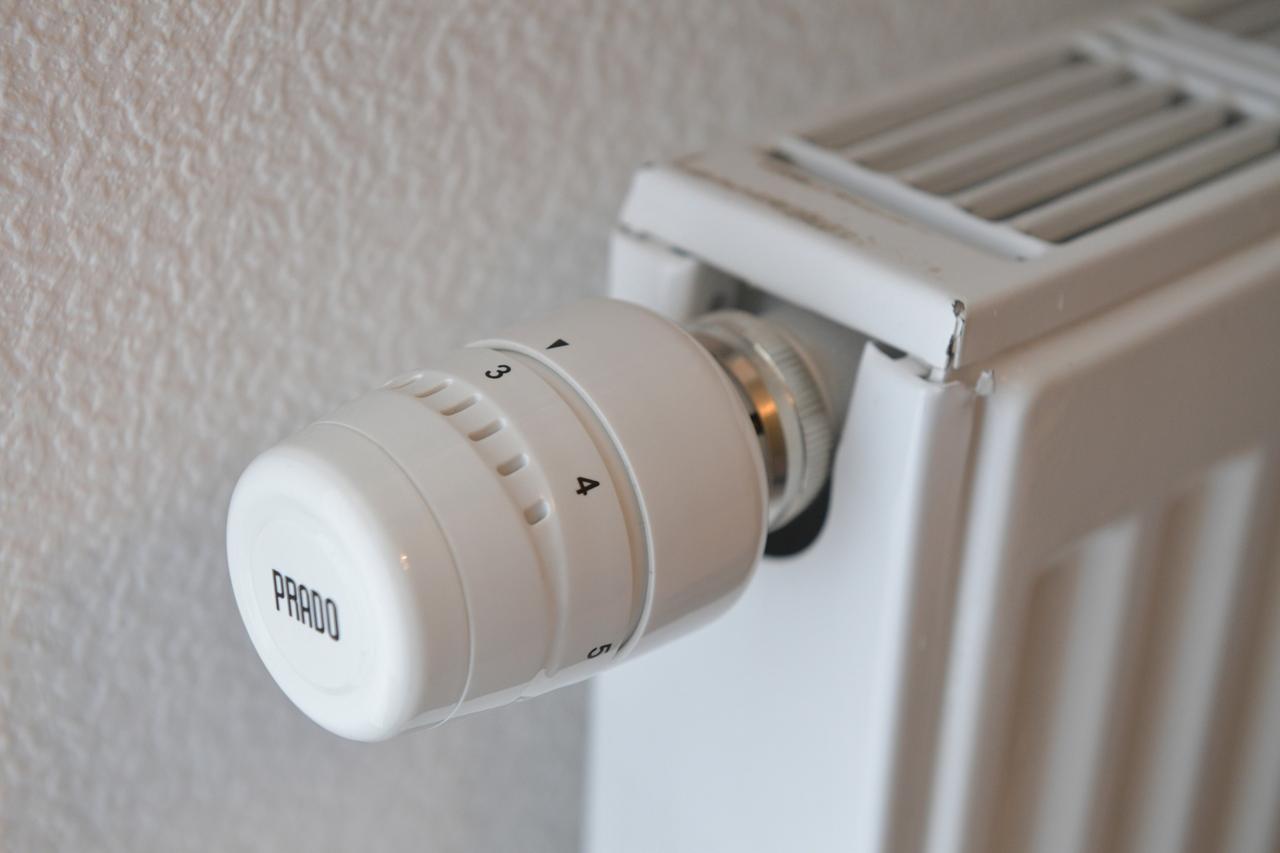 В Москве из-за резкого похолодания скорректировали работу системы отопления